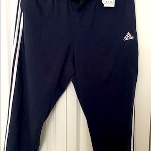 Adidas woman’s plus size jogger pants 1x NWT